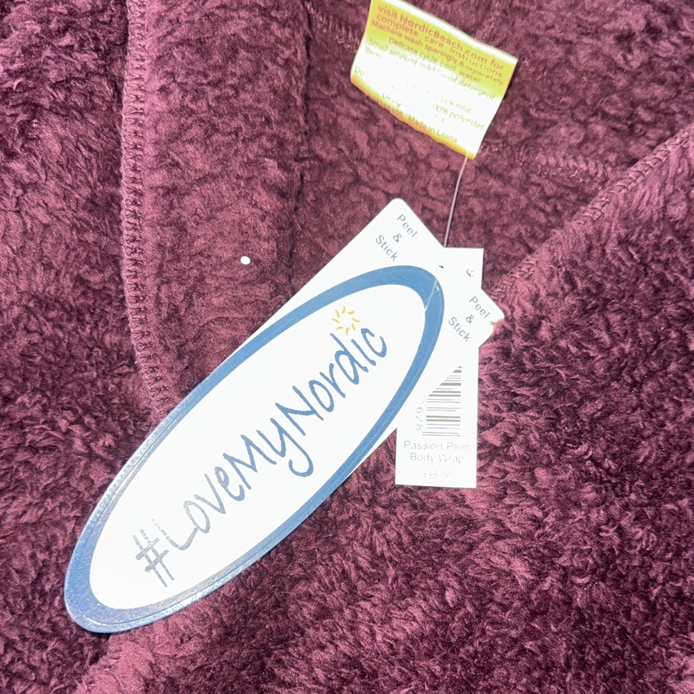 LAST ONE ‼️ NWT Nordic Beach Passion Plum Body Wrap - Picture 2 of 5